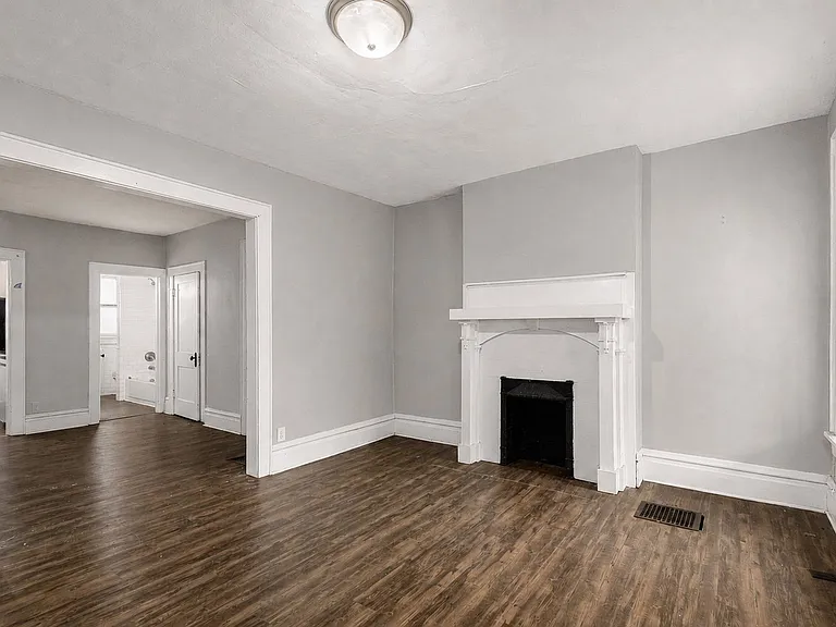 24 E 2nd Ave #8 — Photo 6