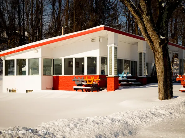 90 Old Route 9w, Port Ewen, NY 12466