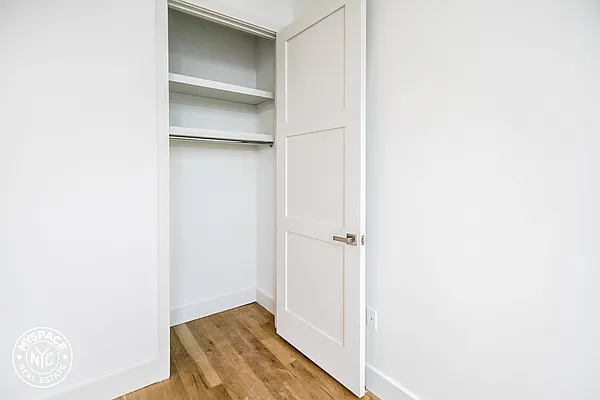 Rented by MySpaceNYC | media 31