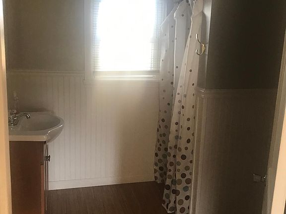 3rd image of 214 S 4th St