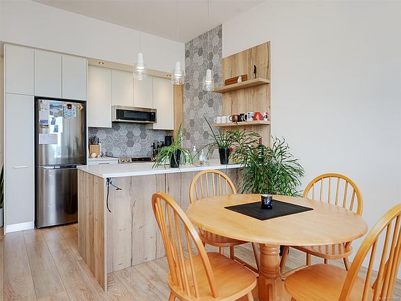 5th image of 1588 N Dairy Rd #404