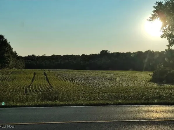 4896 Ridge Rd, Wadsworth, OH 44281