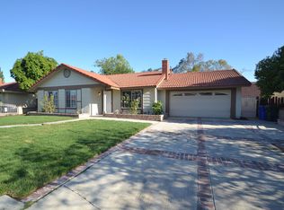 1238 W Hawthorne St, Bloomington, CA 92316