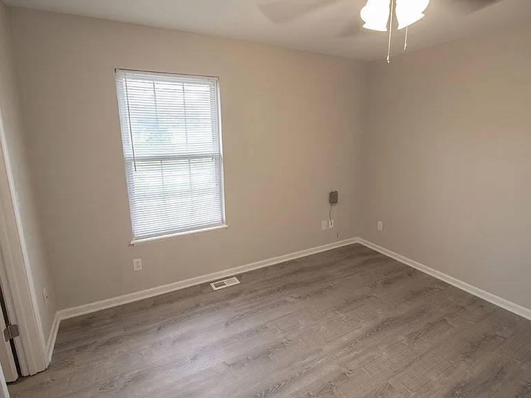 1306 Godas Dr — Photo 18