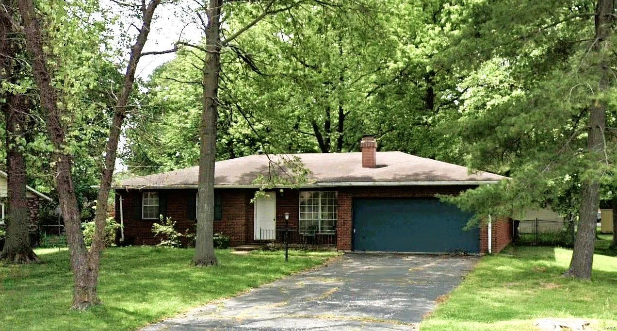 5 Lakeview Dr photo 1