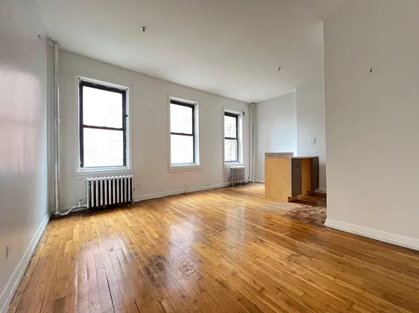 425 West 154th Street image 1 of 6