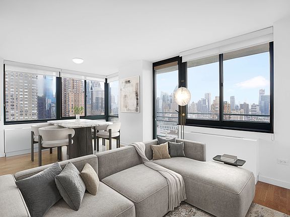 4th image of 200 W 60th St APT 31F