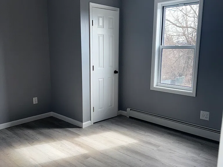 342 Bartlett St — Photo 12