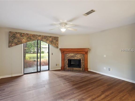 4th image of 96 Mathews Dr APT 130