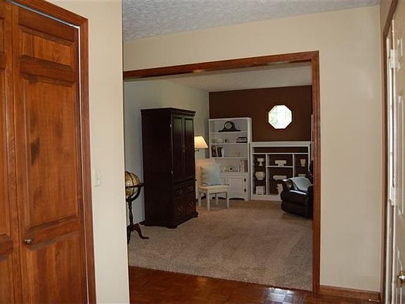 5th image of 2020 Seneca Dr