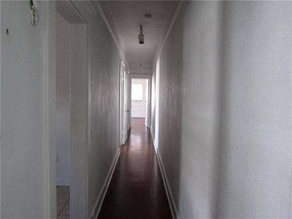 3rd image of 2027 Lowerline St