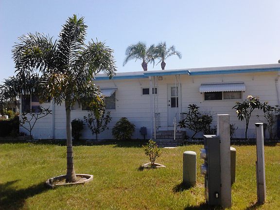 3rd image of 10215 N Lake Dr #88
