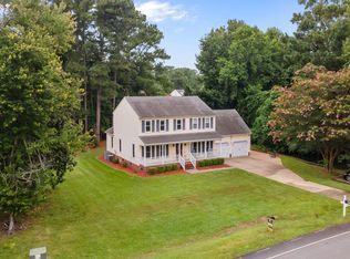 3703 Canterbury Rd, Trent Woods, NC 28562
