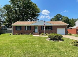 405 Robbins Ln, Virginia Beach, VA 23452