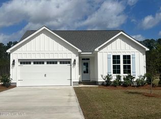 1017 Brighton Dr, New Bern, NC 28562