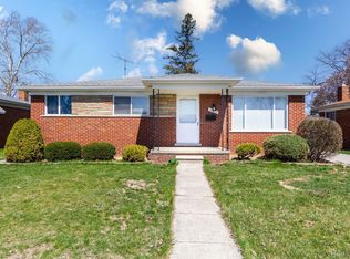 11473 Edgeton Dr, Warren, MI 48093