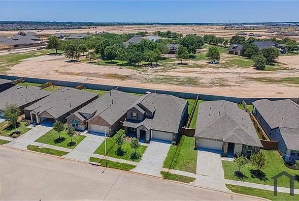 21239 Bering Reach Dr — Photo 27