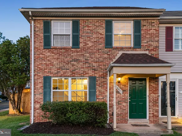 8417 McKenzie Cir, Manassas, VA 20110