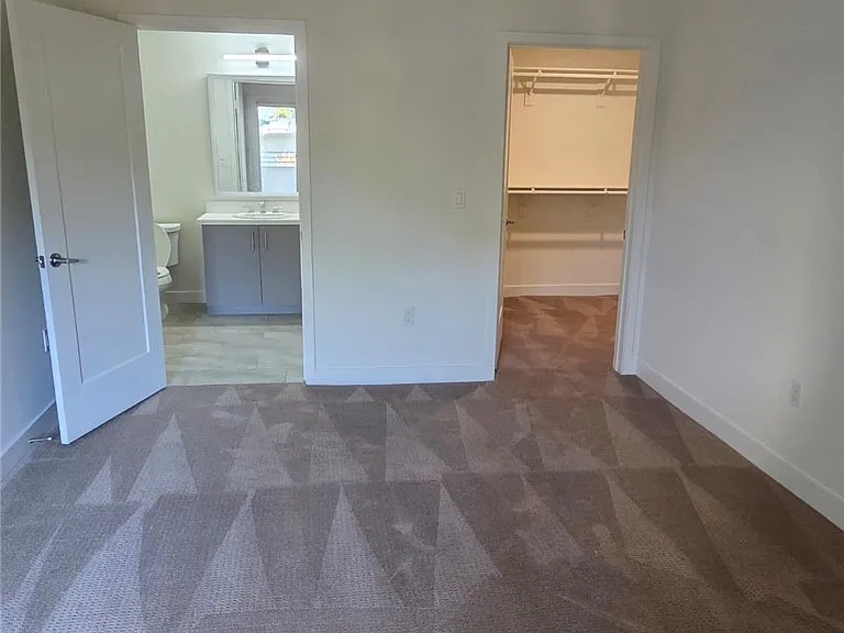 436 S Virgil Ave #405 — Photo 11