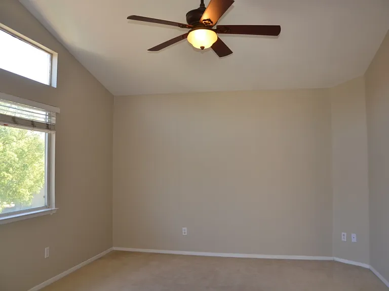 845 Shelborne Dr — Photo 15