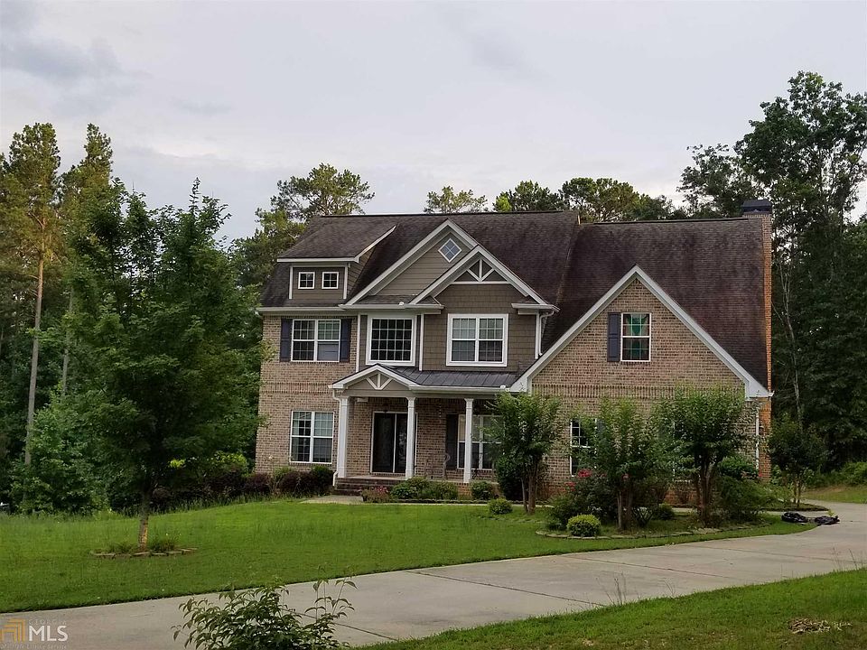 2nd image of 320 Conway Ct