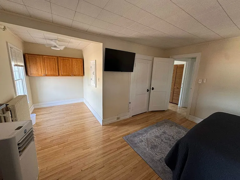 105 W Houghton Ave — Photo 24