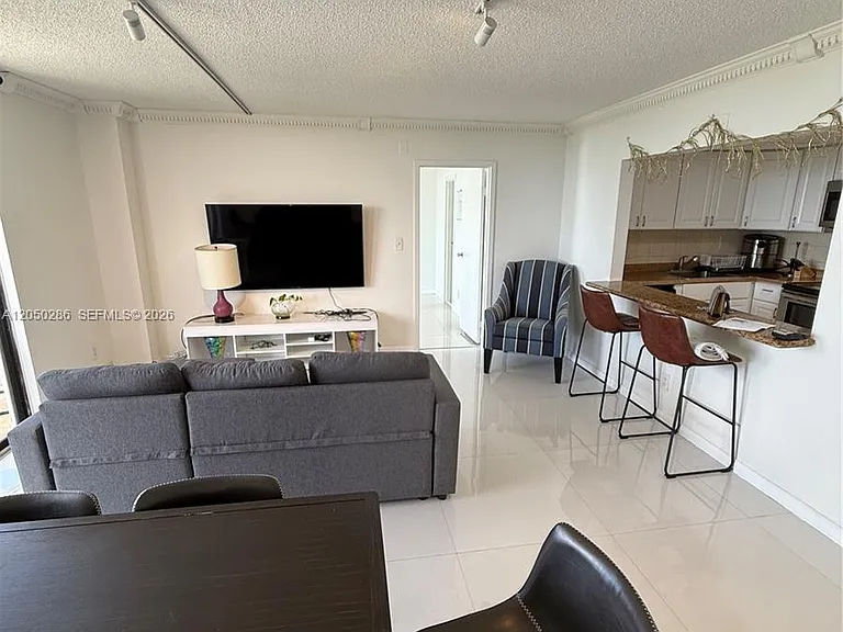 13499 Biscayne Blvd #1407 — Photo 16