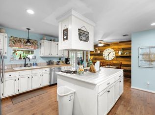 843 Thornton Rd, Huntington, TX 75949