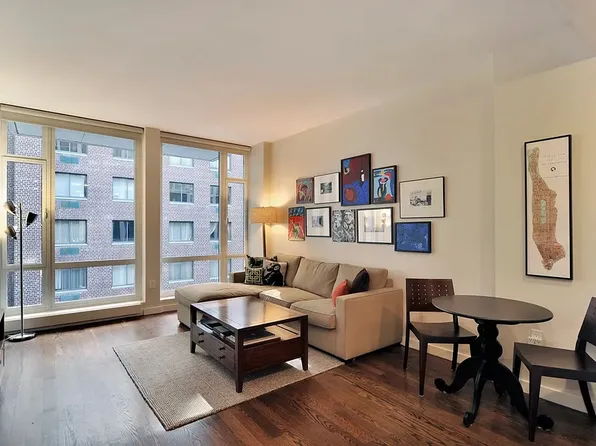 133 West 22nd Street image 1 of 10