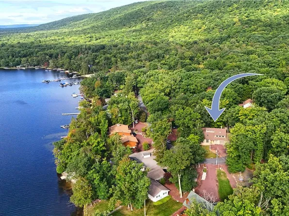 33 Oak Ct, Nesquehoning, PA 18240