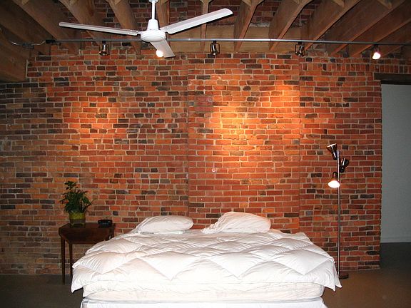 3rd image of 15 E Gay St APT 4A