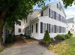 91 Friend St #91A, Amesbury, MA 01913