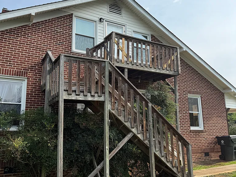 839B Sanford Rd #B — Photo 2