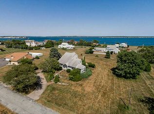 54 Cliff Dr, Narragansett, RI 02882