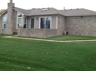 49786 Alpine Dr, Macomb, MI 48044