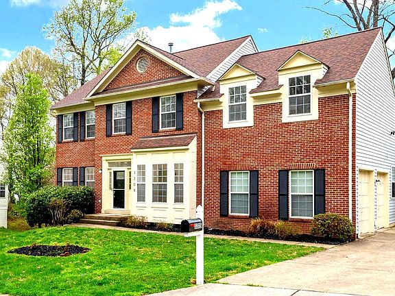 3rd image of 3205 Geiger Ave