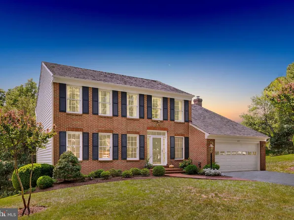 613 Jacob Ct SW, Leesburg, VA 20175