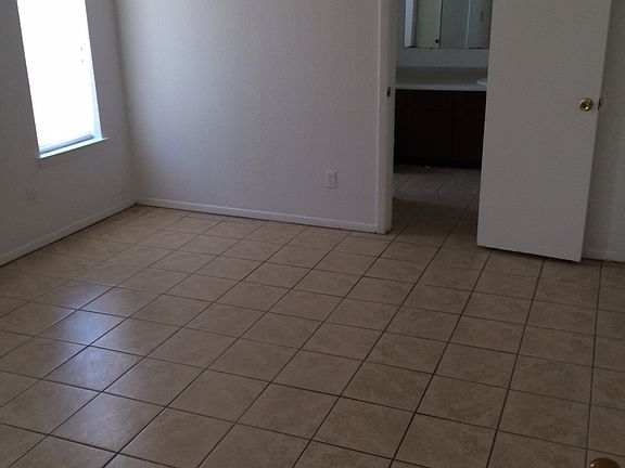 5th image of 3582 E Glen Dr Unit B