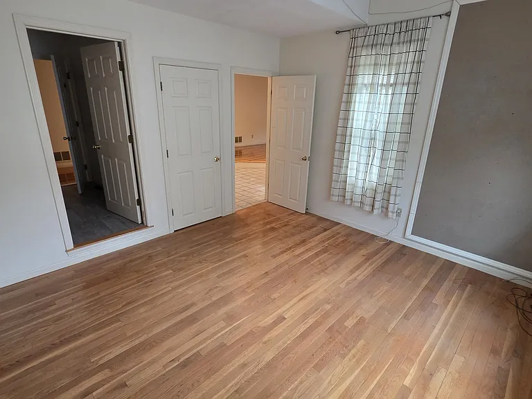 1st bedroom / office first floor