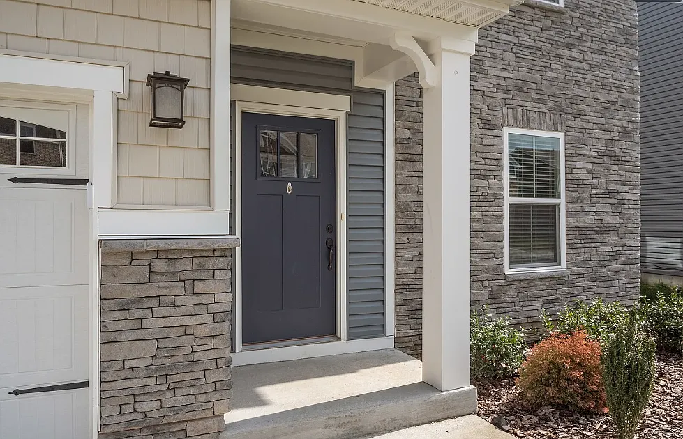 4 bed, 2.5 bath, 2444 sqft, $2,999 — Photo 3