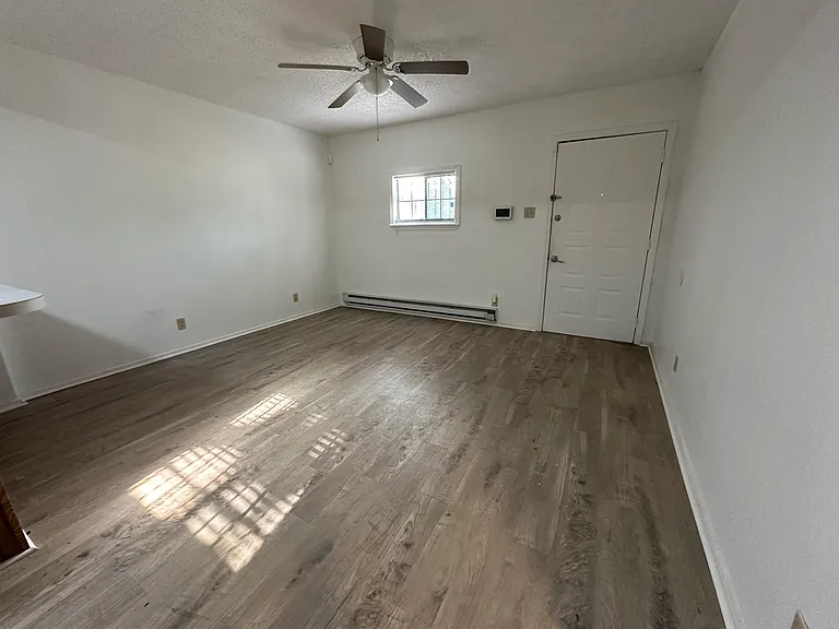 3578 Wayside Ave — Photo 4