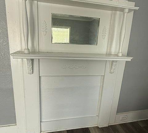 4th image of 1215 Delaware Ave