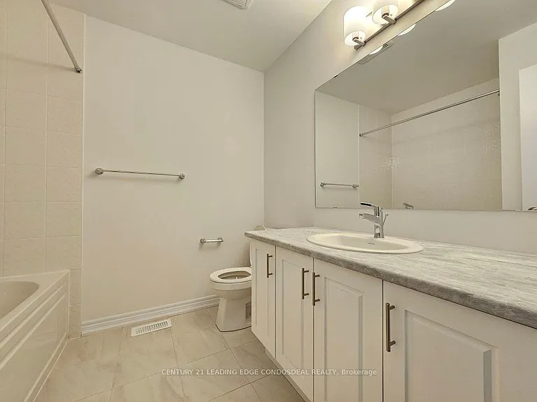 21 Milady Cres — Photo 20