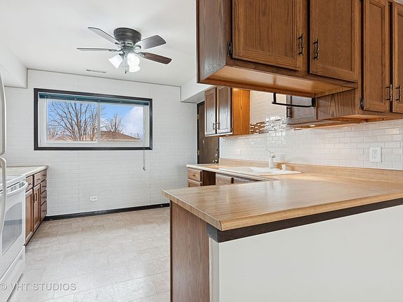 5th image of 1586 Liberty Dr #2S