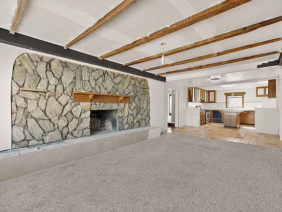 3rd image of 202 Placitas Rd NE