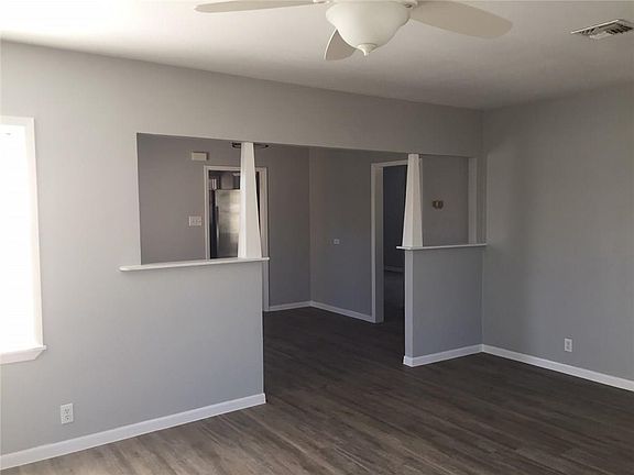 3rd image of 517 W Highland Ave