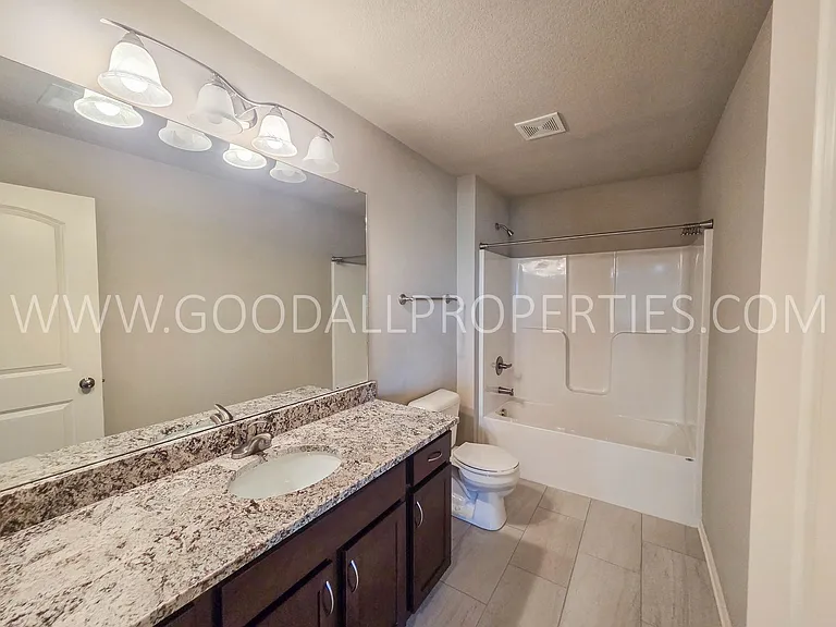 885 Northview Dr — Photo 12