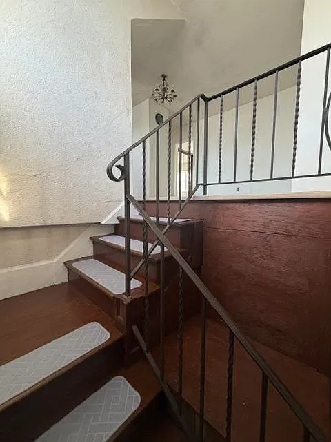 2 bed, 1.0 bath, $1,950 — Photo 3