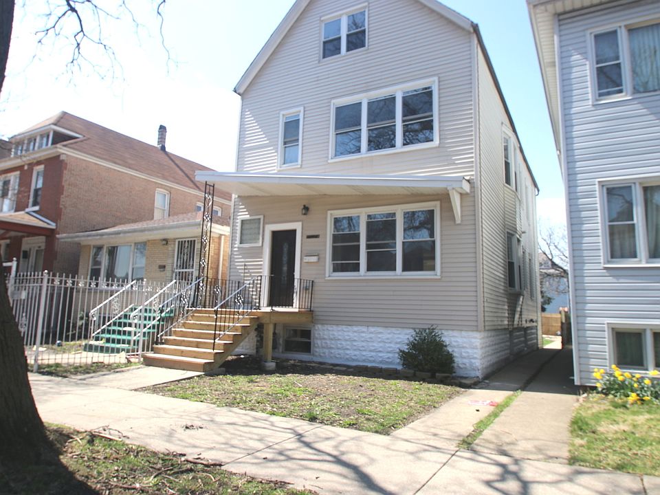1st image of 4406 S Maplewood Ave