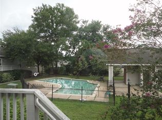 111 Dunbar Estates Dr APT 203, Friendswood, TX 77546